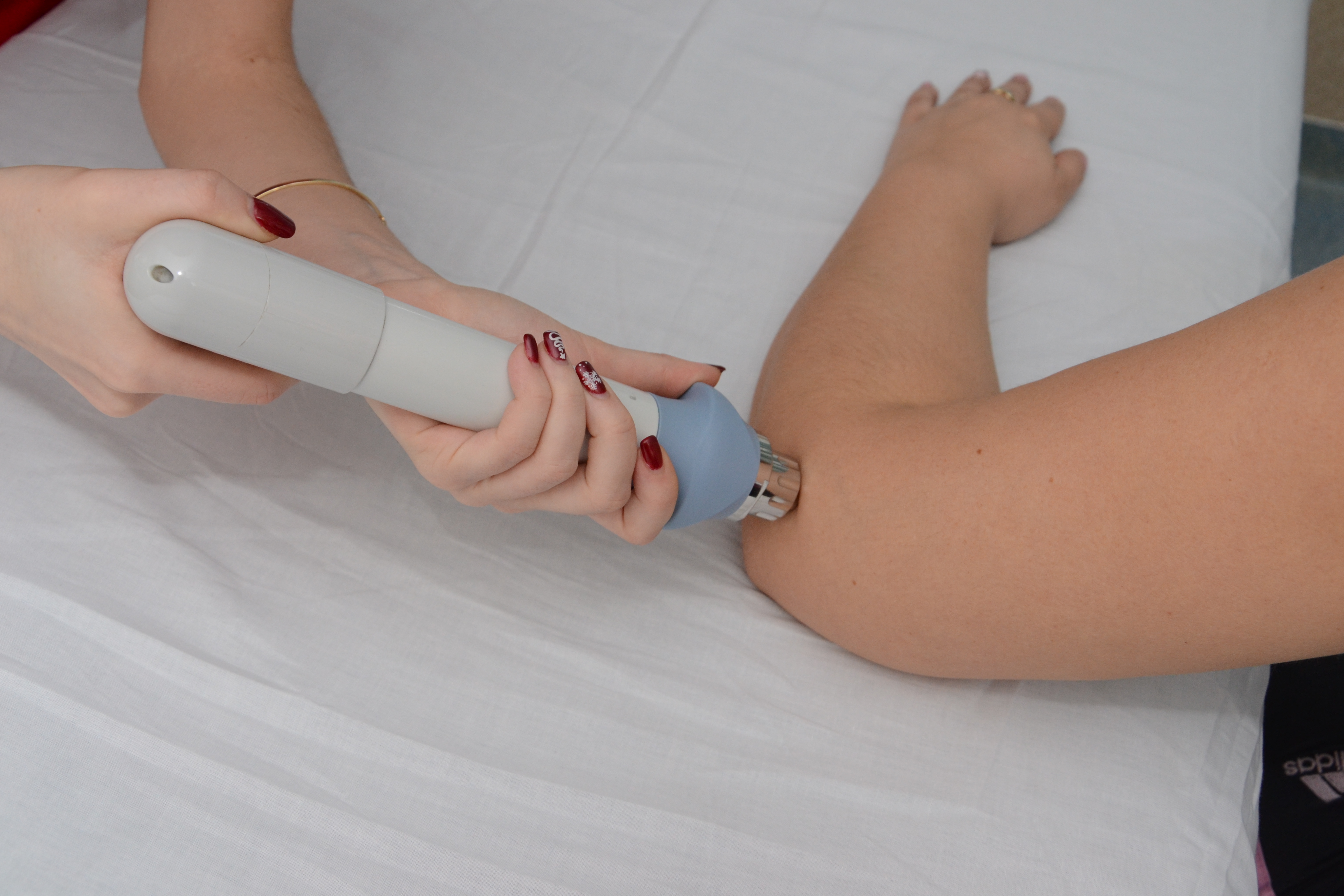 terapia shockwave oradea dureri anterioare ale articulației genunchiului în timpul flexiei